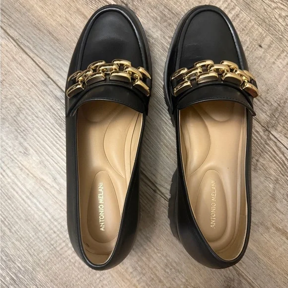 ANTONIO MELANI Black Loafers with Gold Chain Detail - Picture 2 of 4